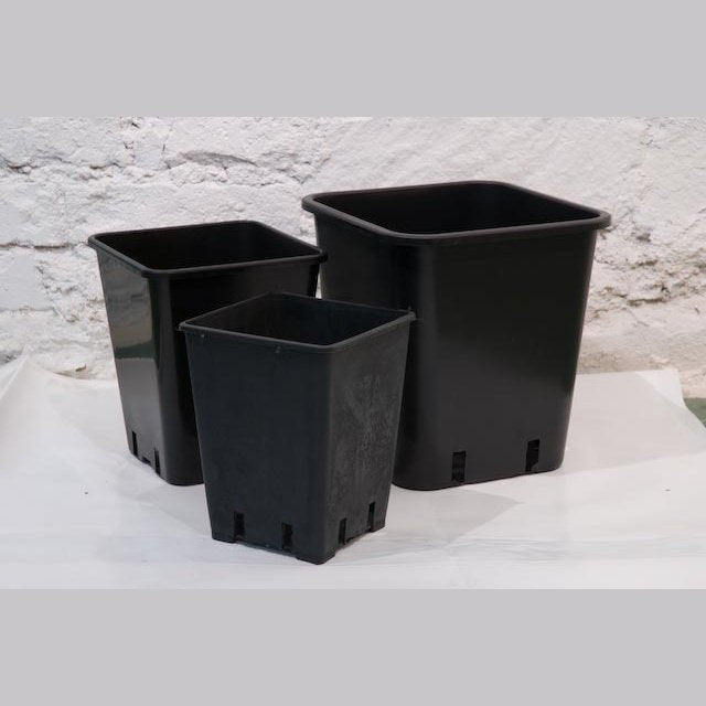 Vega Black 11L - Квадратна саксия